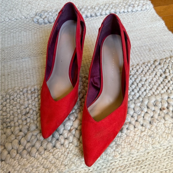 Preloved GUC - Zara Heels - size 39 - Picture 1 of 7